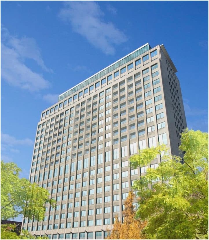 Imperial Plaza Condos - Image 2