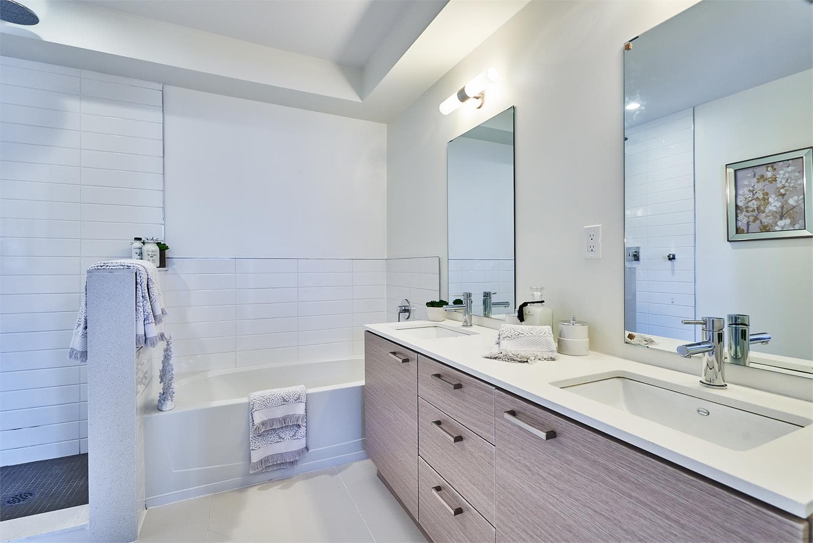 Towns on Curzon - Image 6