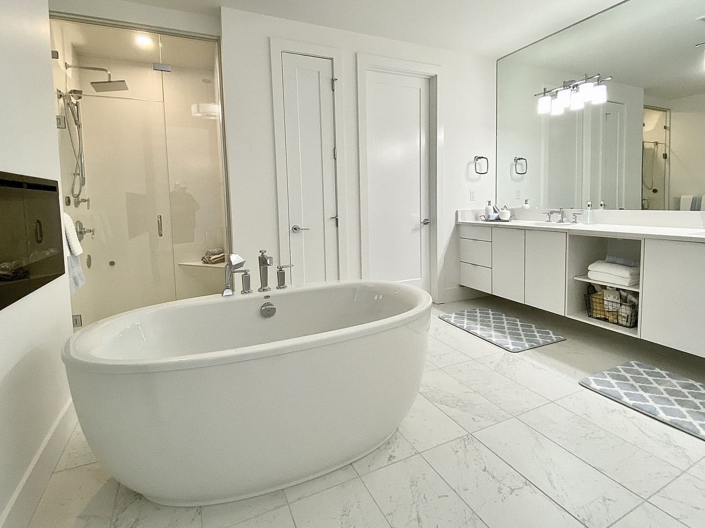 Botanica Condos - Image 17